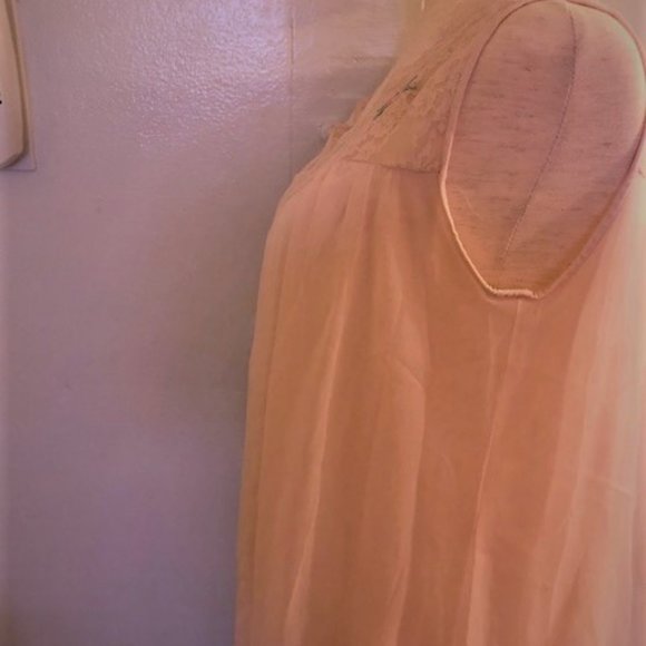 Vintage Pale Pink Nylon and Lace Nightgown - Picture 3 of 5